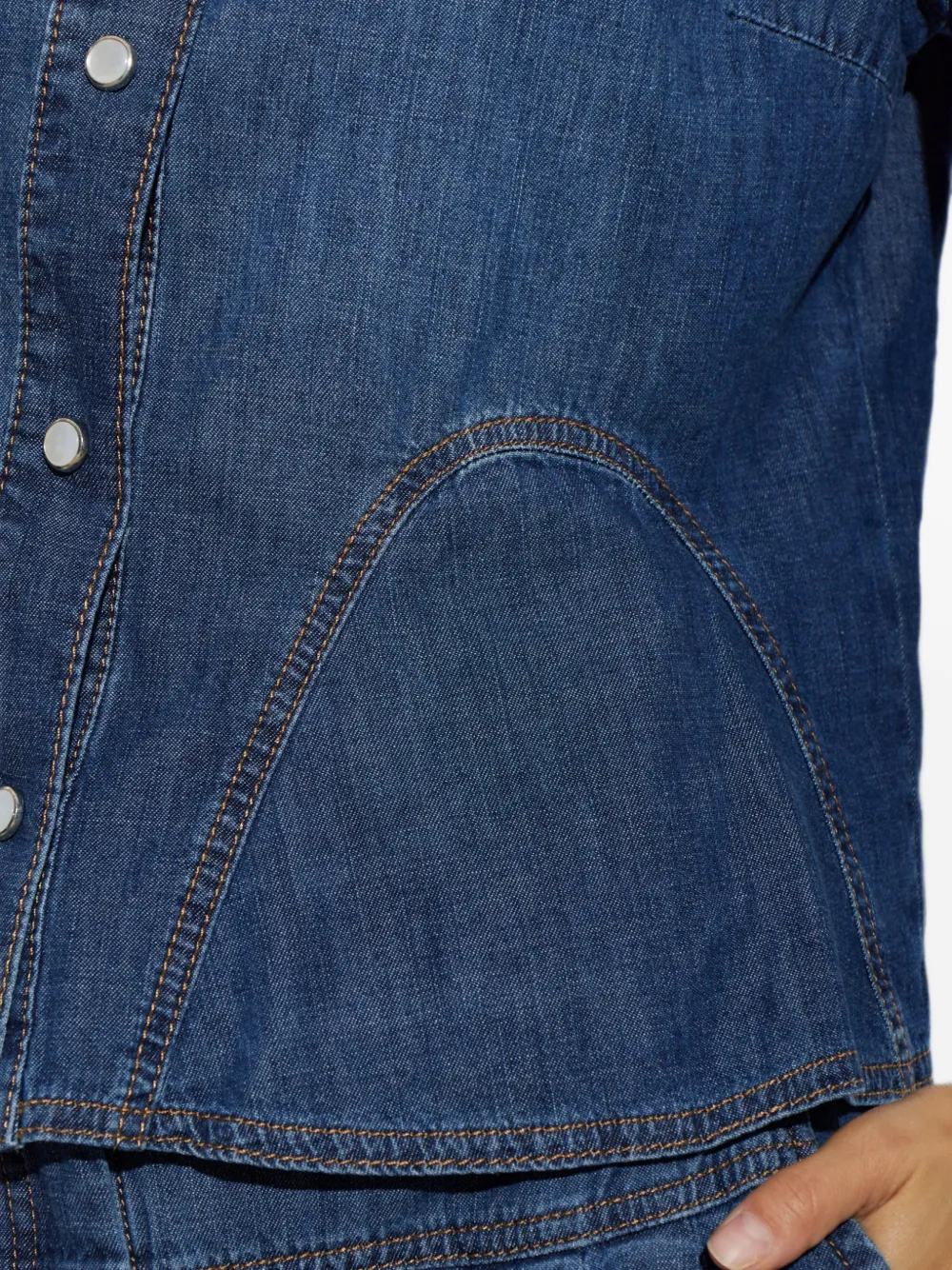 MUNTHE Vunna denim blouse met flared mouwen Blauw