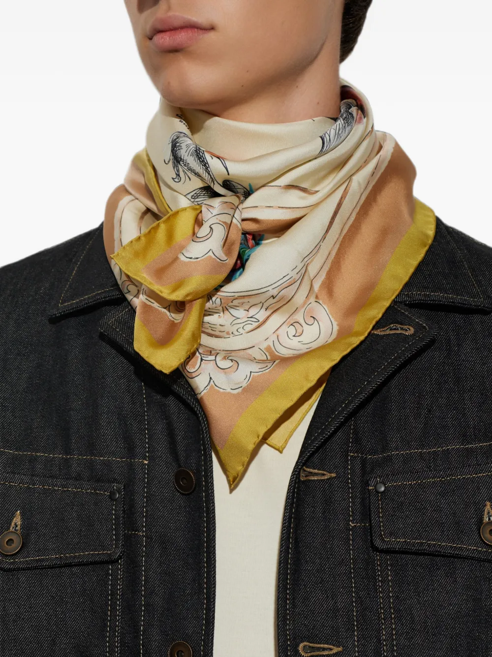 Moschino Zijden sjaal met print Beige