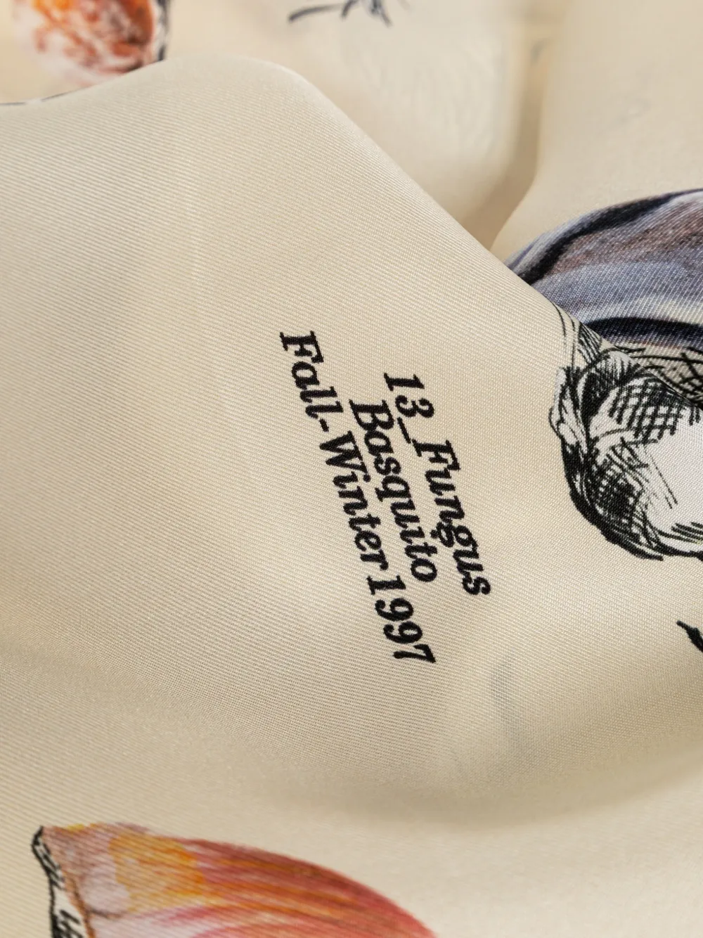 Moschino Zijden sjaal met print Beige