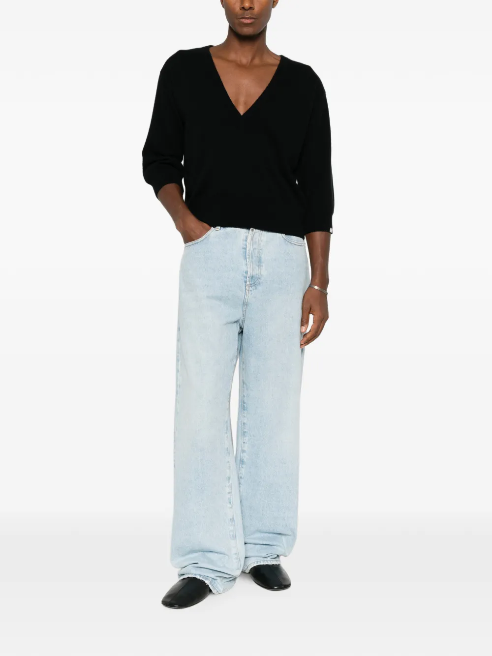 extreme cashmere Pearl trui met V-hals en cropped mouwen Zwart