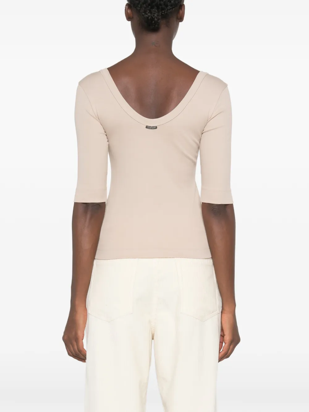 Brunello Cucinelli T-shirt met diepe ronde hals en elleboogmouwen Beige