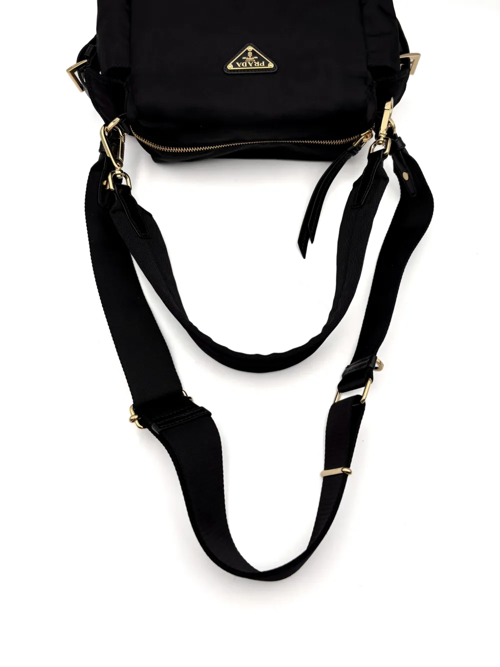 Prada Explore kleine nappaleren tas Zwart