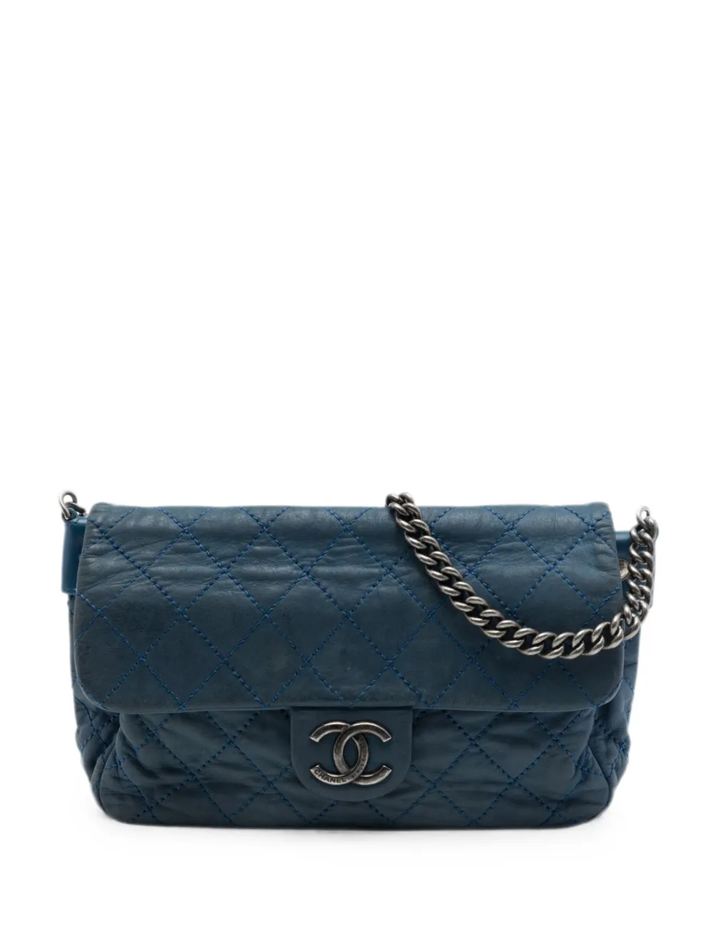CHANEL Pre-Owned 2012 Medium Quilted Iridescent Calfskin Coco Daily Flap crossbody bag - Blau