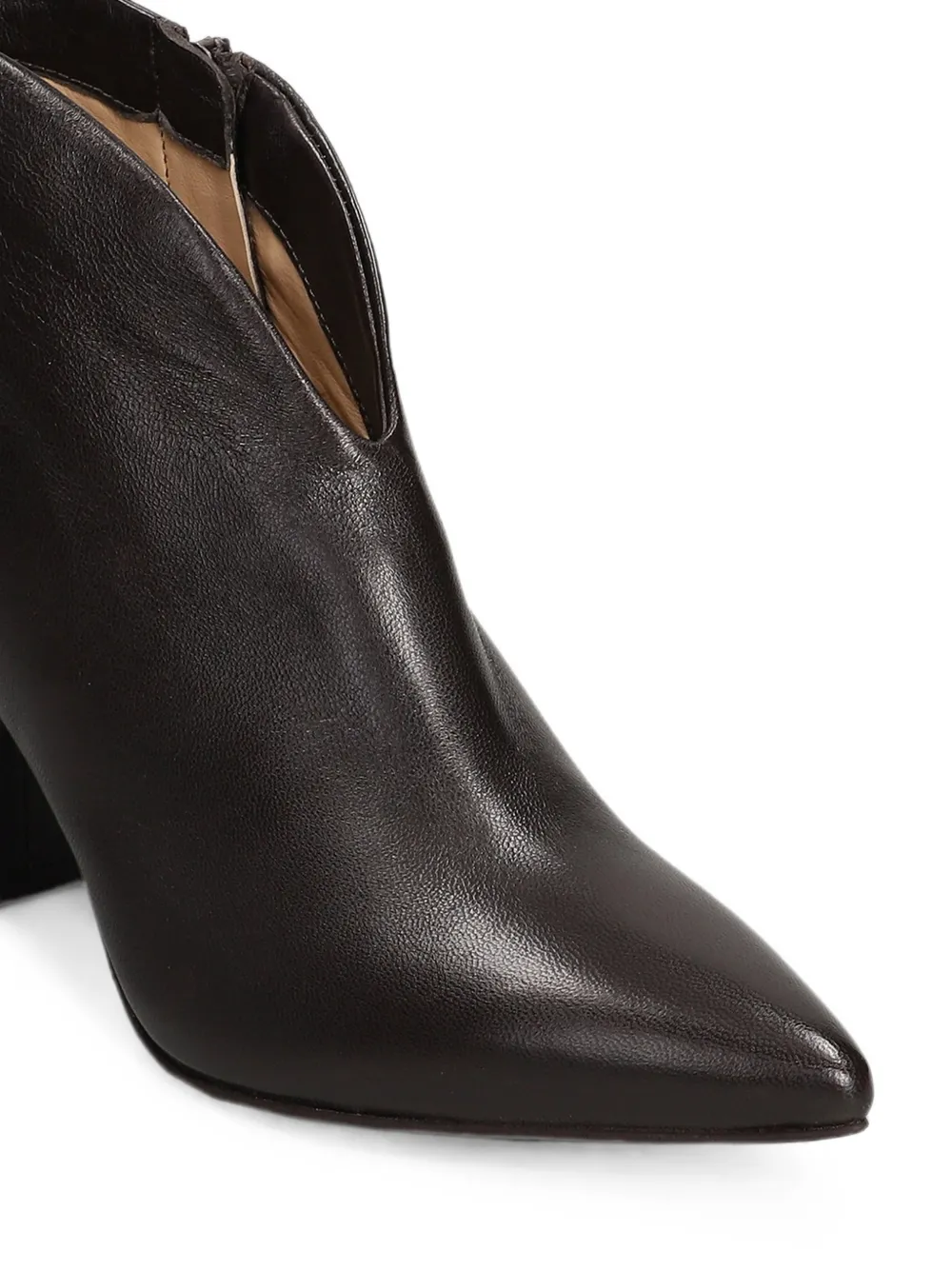 The Seller pointed-toe V-cut leather ankle boots Bruin