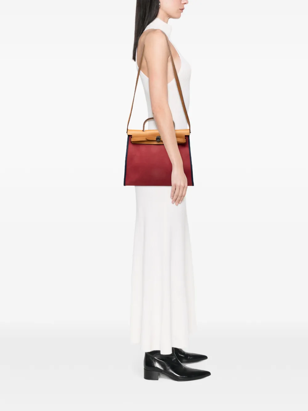 Hermès Pre-owned 2014 Toile Herbag Zip 31 Satchel in Red, view 2