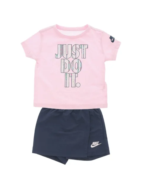 Nike Kids logo-print tshirt and skort set