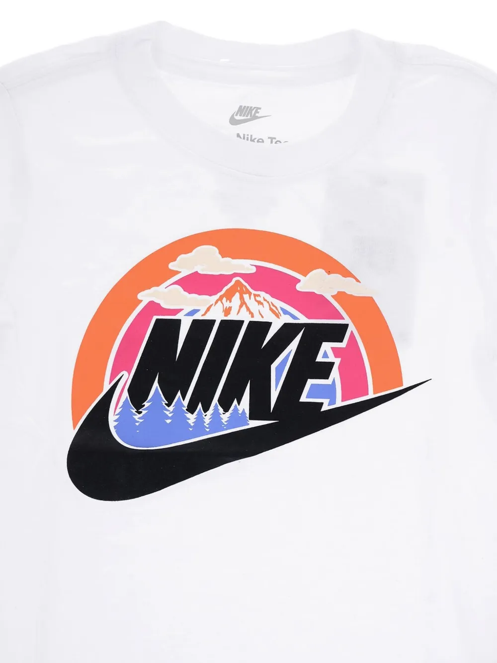 Nike Kids Wilderness Futura logo-print T-shirt Wit
