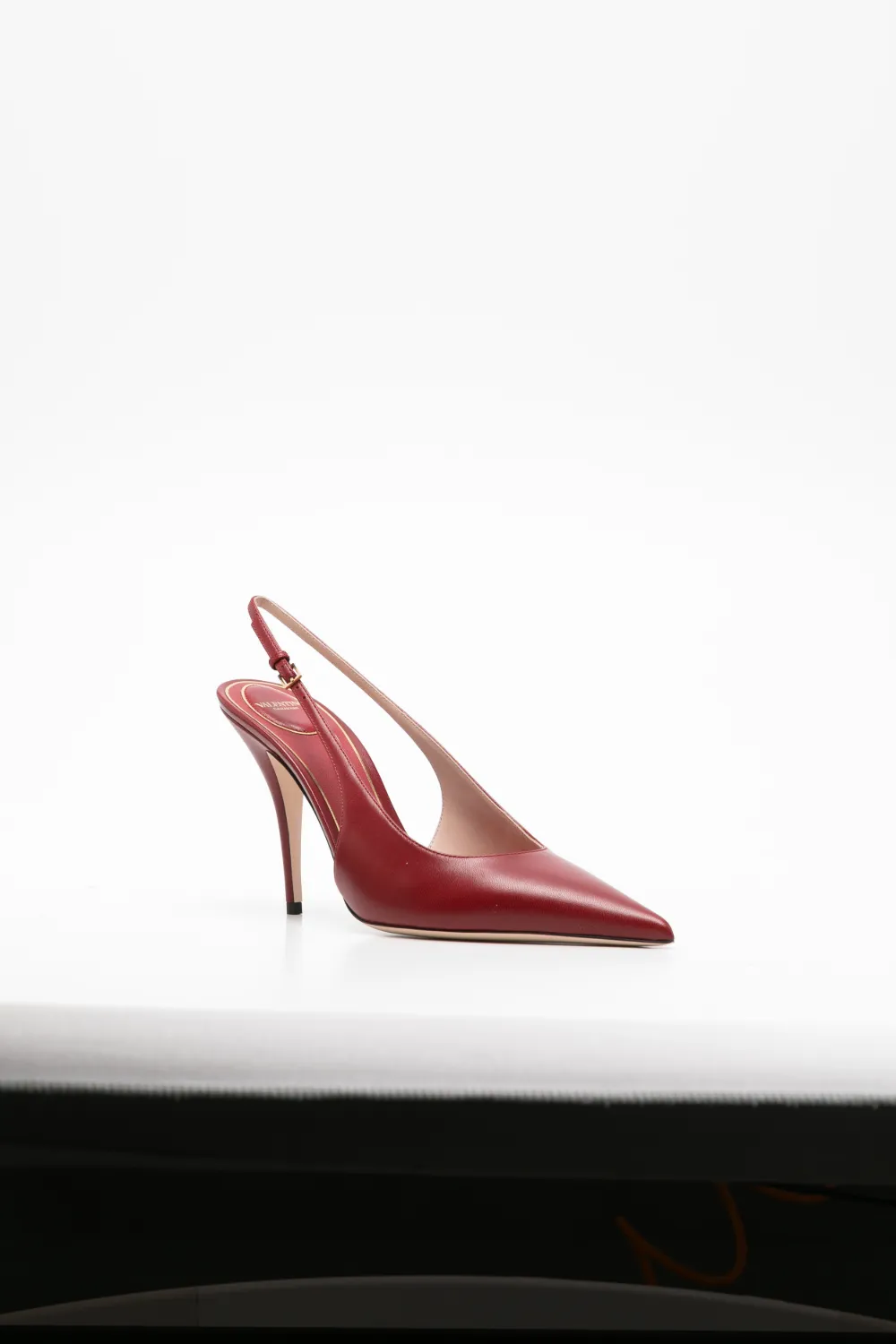 Valentino Garavani VLogo Signature slingback pumps Rood