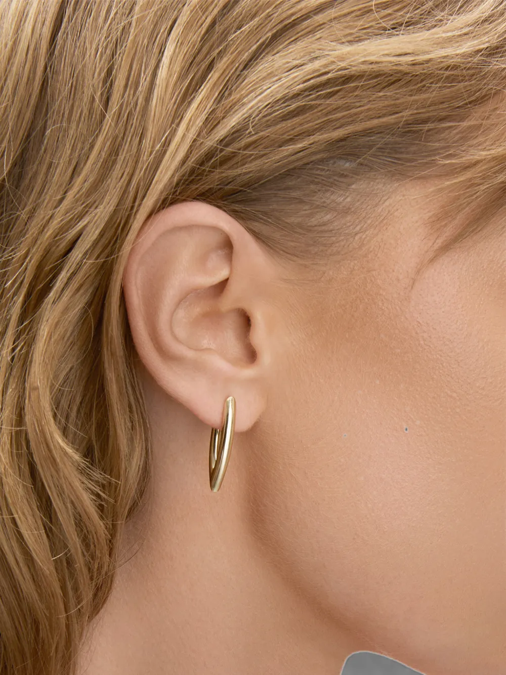 Jennifer Fisher Marquise huggie earrings - Gold