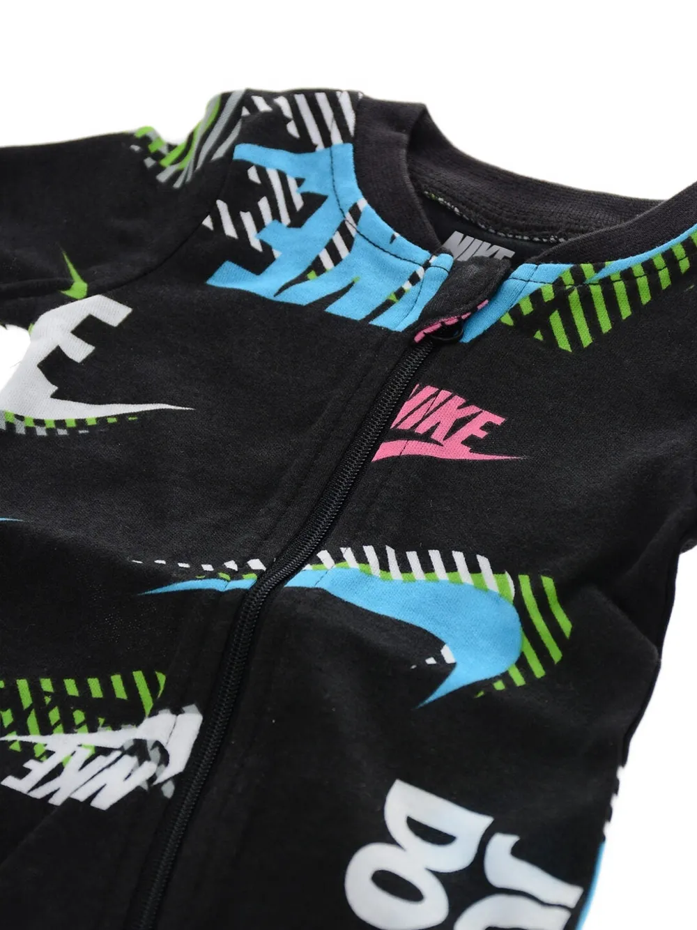 Nike Kids logo-print zip-up romper Zwart