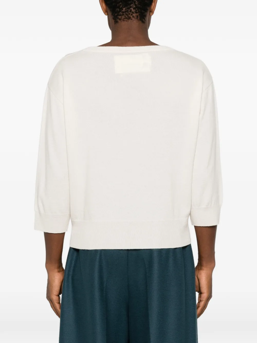 extreme cashmere Pearl trui met V-hals en cropped mouwen Beige