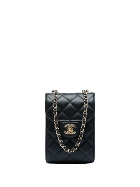 CHANEL Pre-Owned bandolera para móvil acolchada de piel de borrego con logo CC y cadena 2016-2017