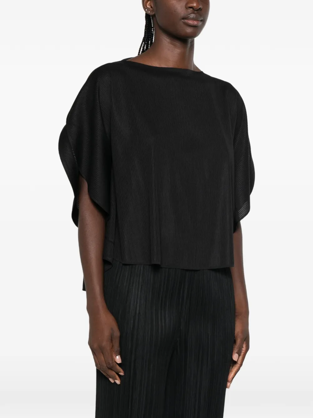 Pleats Please Issey Miyake Geplooid T-shirt met capemouwen Zwart
