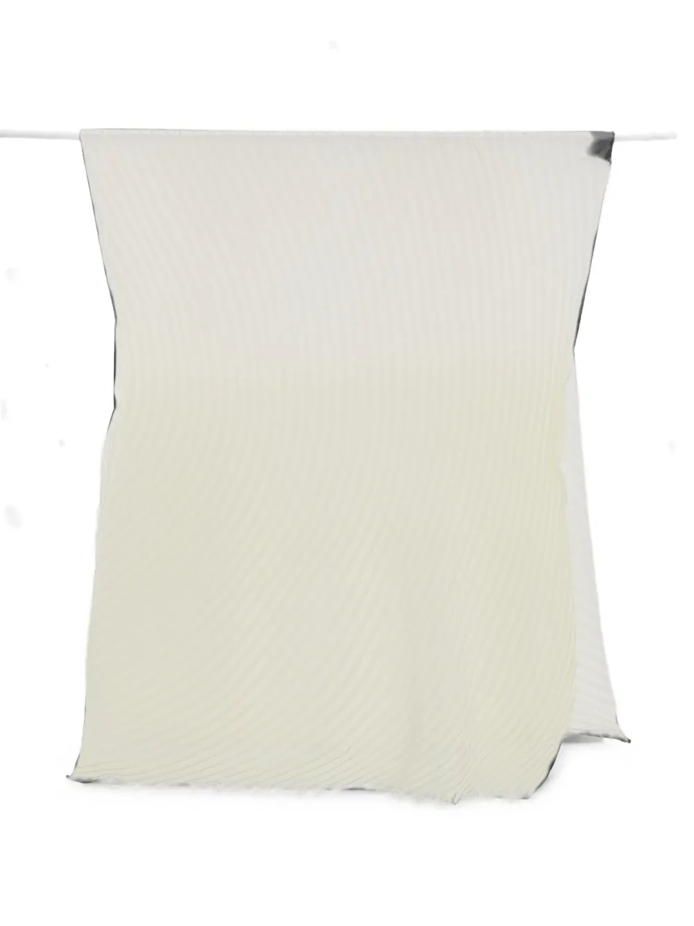 Issey Miyake pleated frayed scarf - Nude
