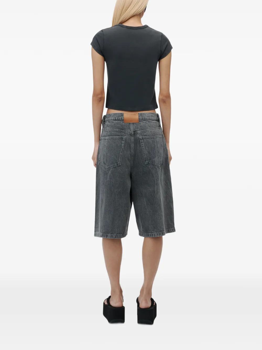 Alexander Wang Getailleerd SS-T-shirt met hotfix grafische kaart Grijs