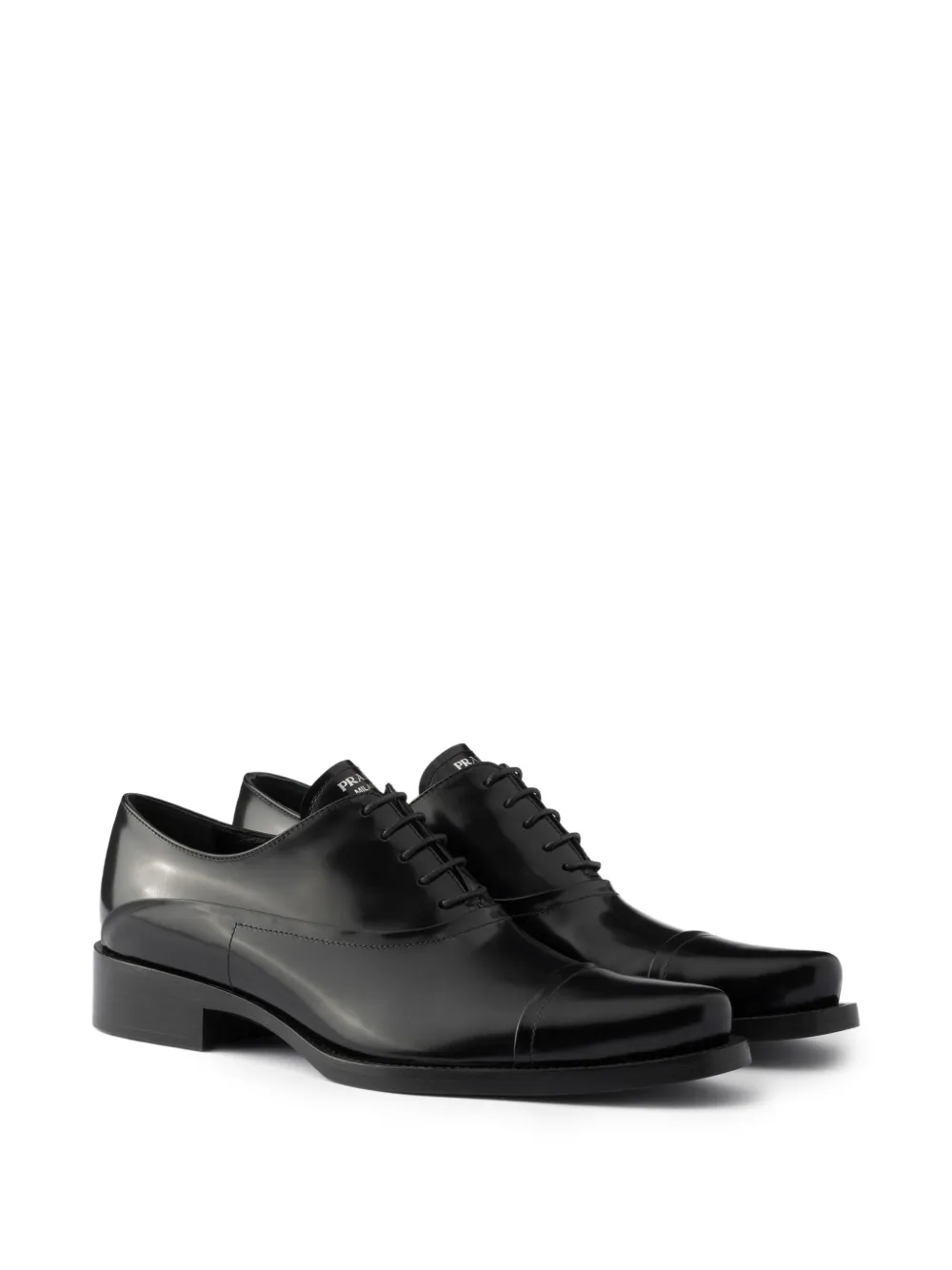 Prada Geborstelde leren veterschoenen Zwart