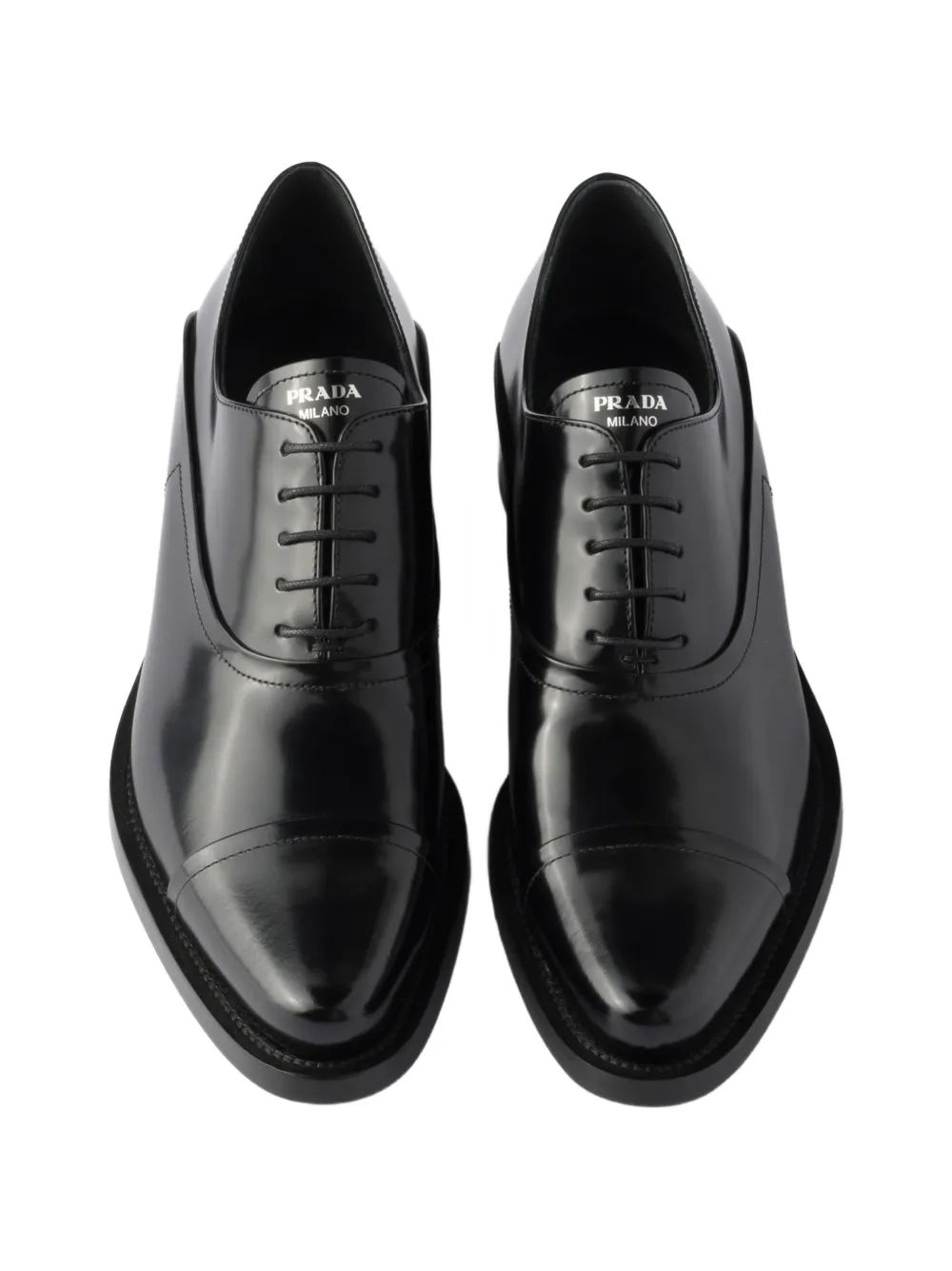 Prada Geborstelde leren veterschoenen Zwart