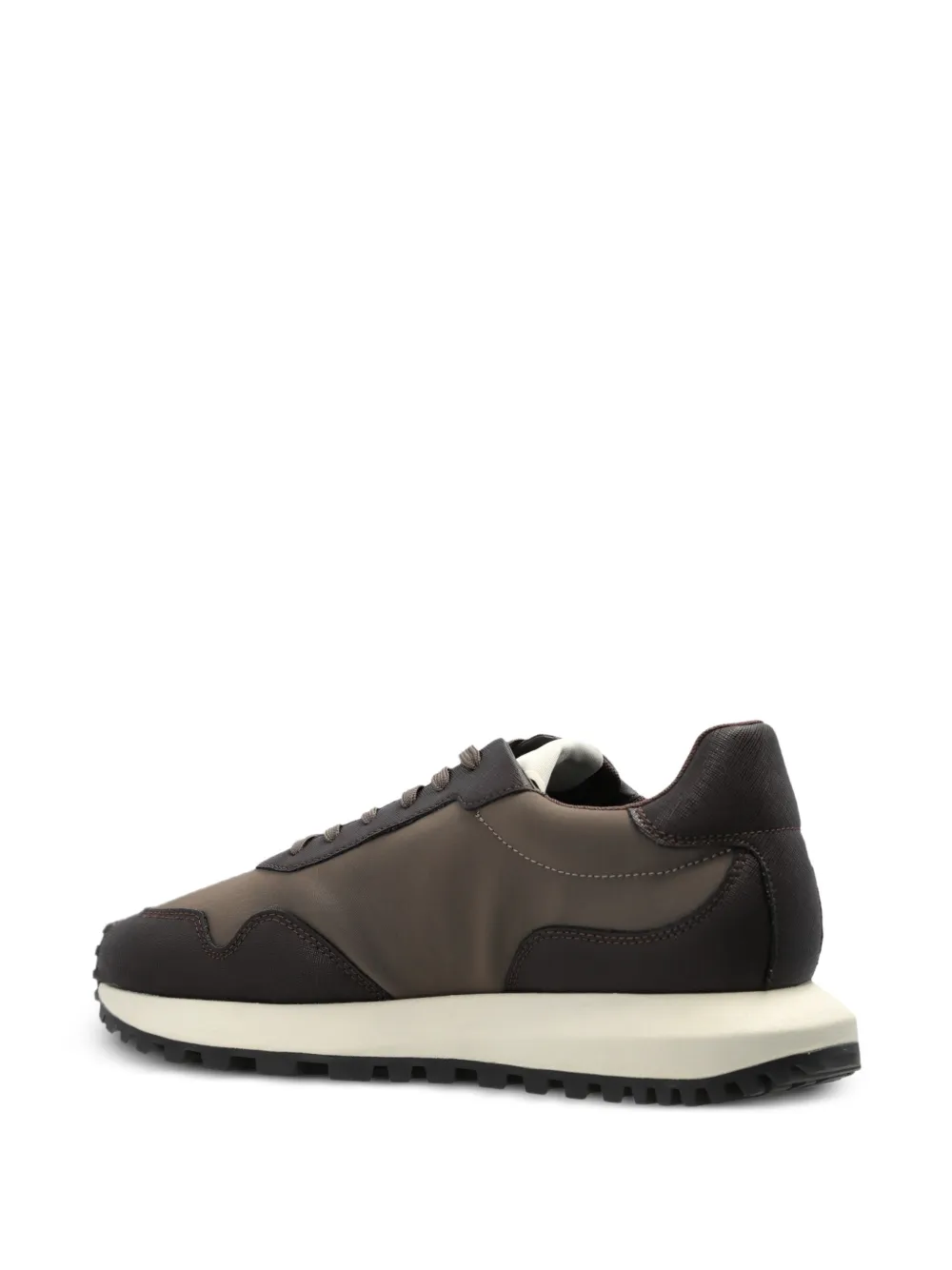 Emporio Armani logo-plaque sneakers Bruin