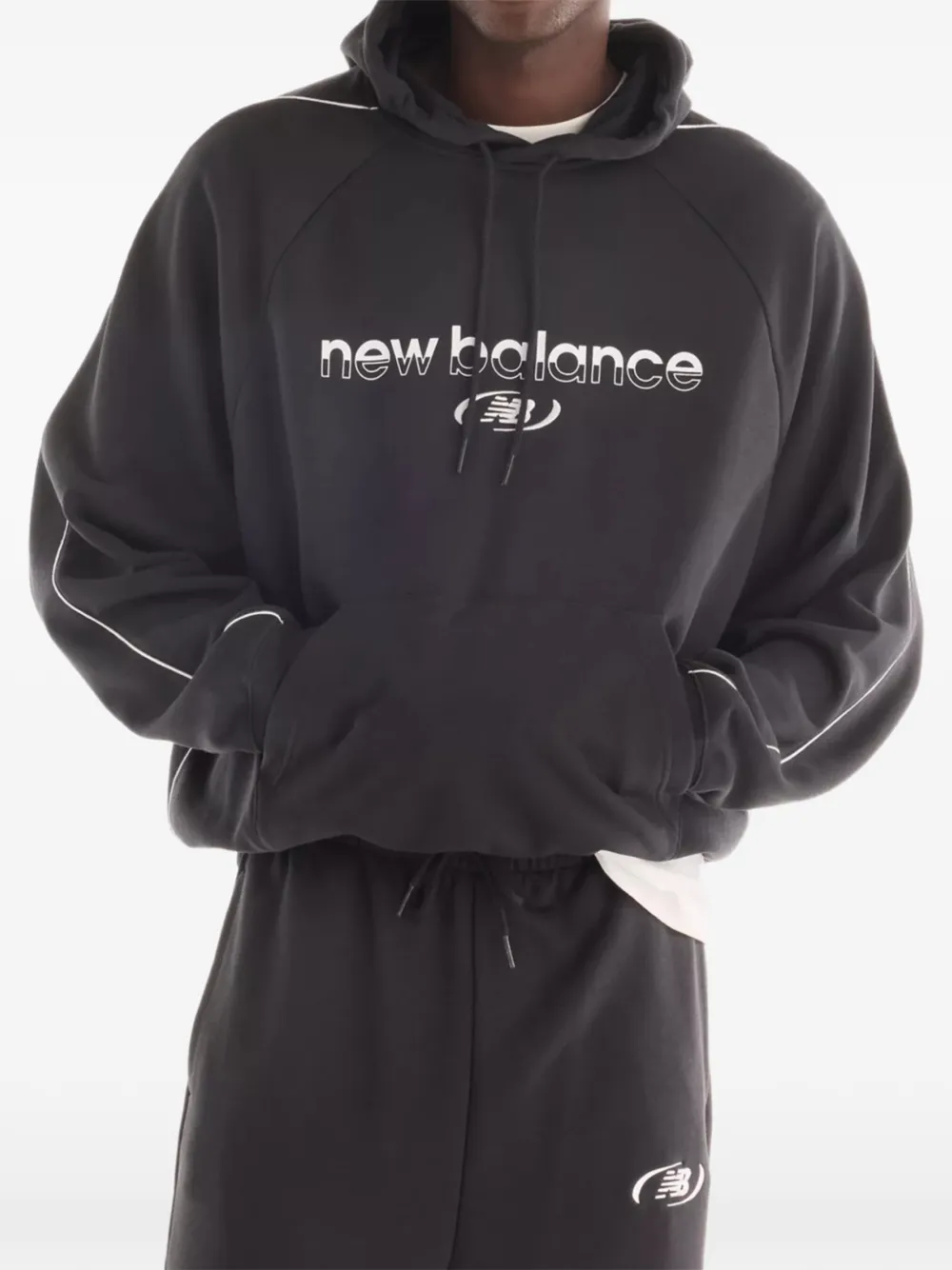 New Balance Trackside french-terry crew hoodie Zwart