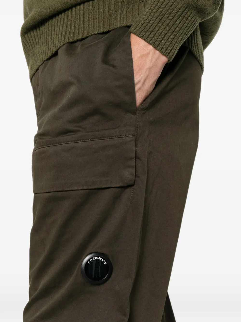 C.P. Company Cargo broek met lens-detail Groen