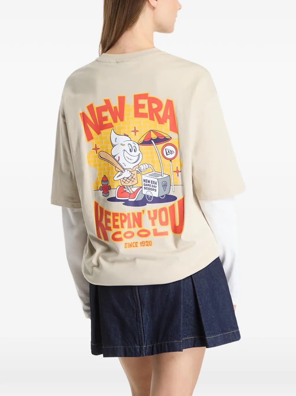 NEW ERA CAP T-shirt met print Beige