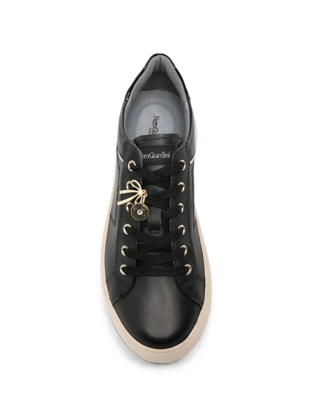 NERO GIARDINI Sneakers met logo amulet Zwart