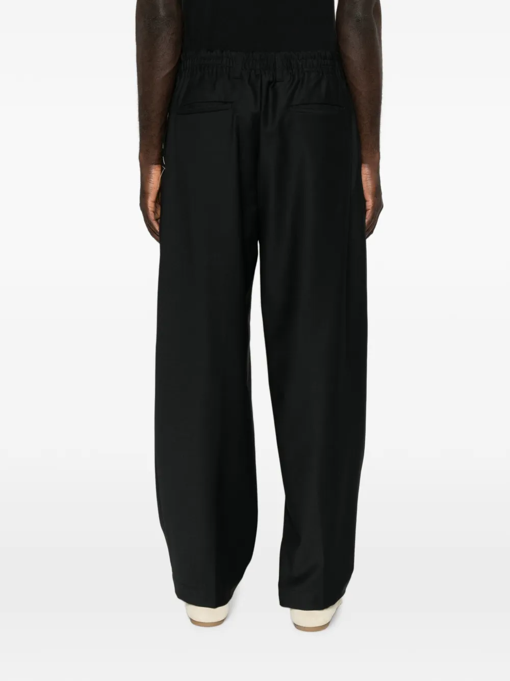 Myths Straight broek met geplooide voorkant Zwart