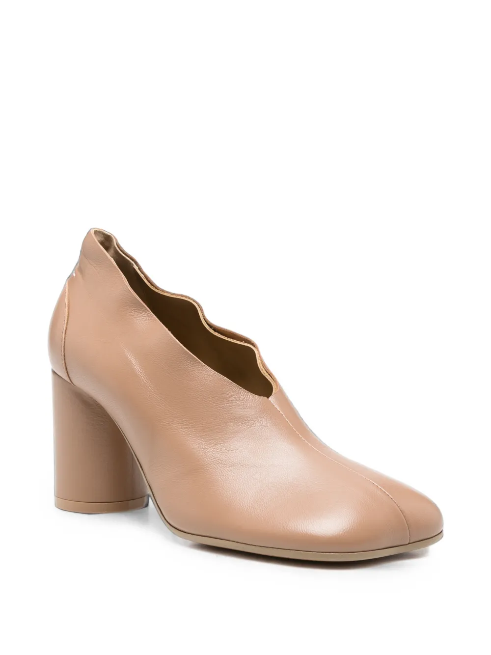 MM6 Maison Margiela leather pumps Beige