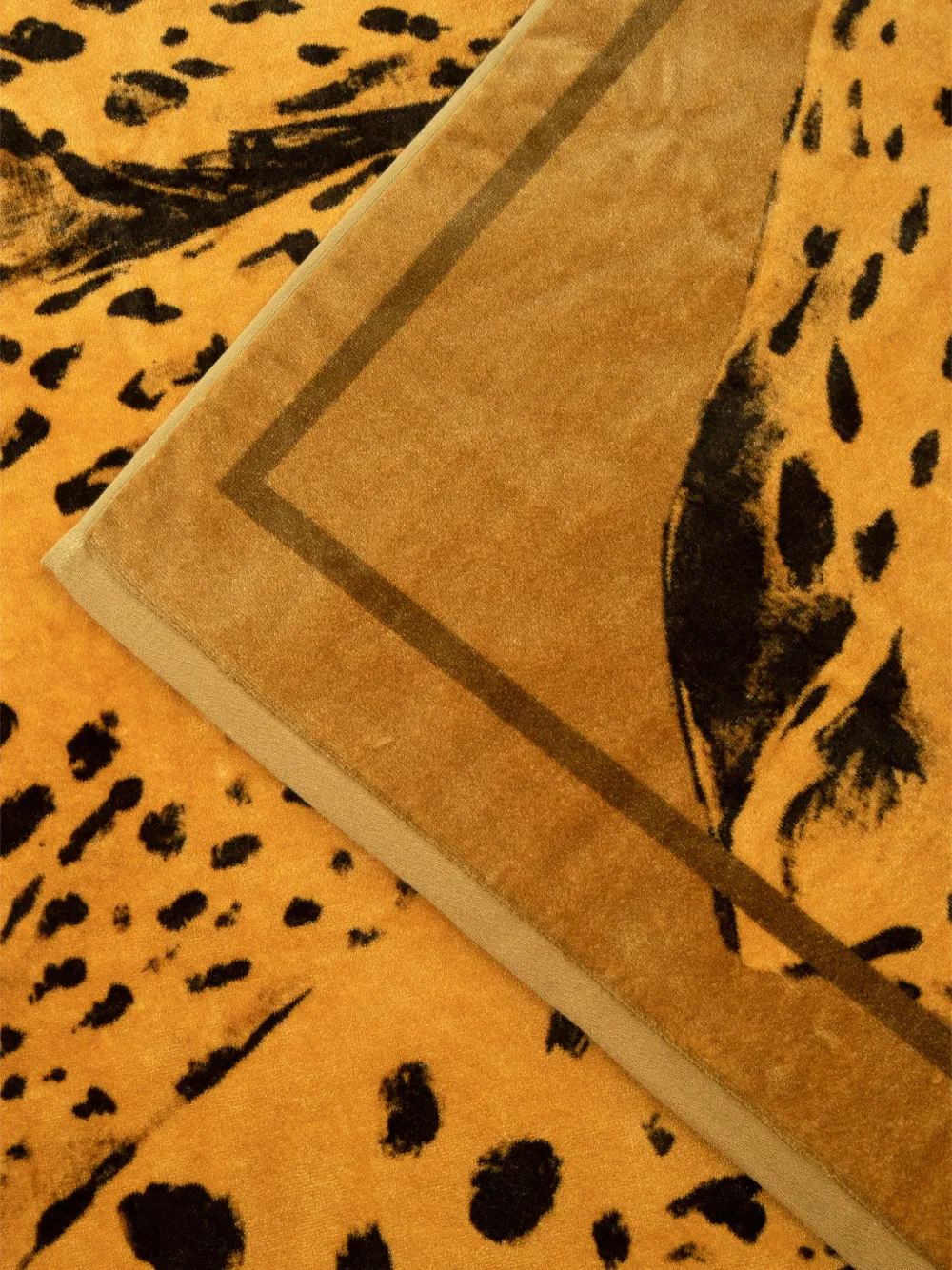 Roberto Cavalli Home Big Cat beach towel Geel