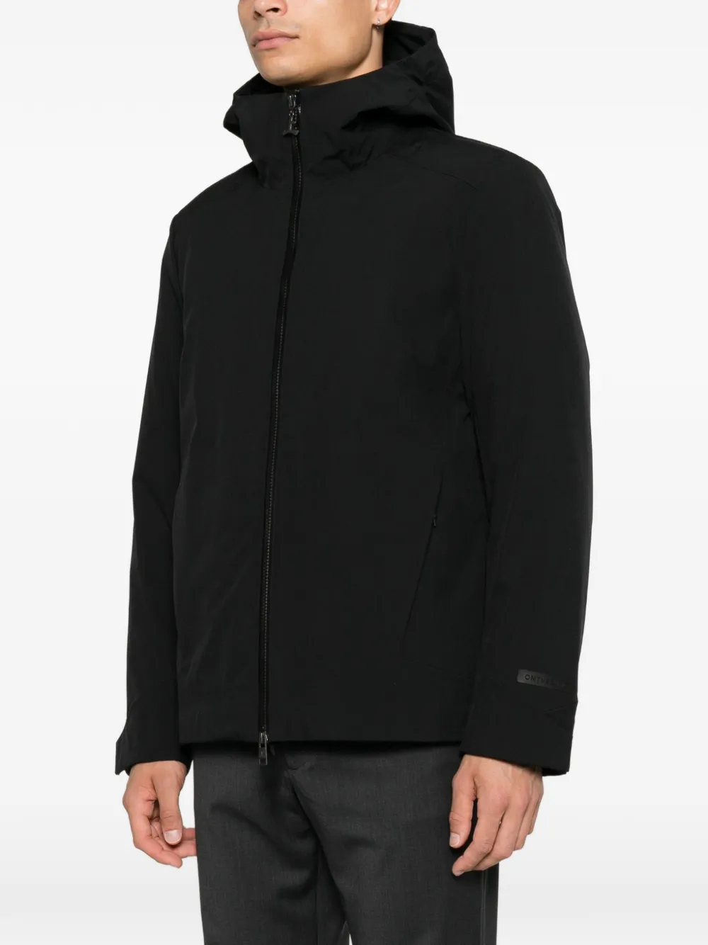 ON THE BUND Shortech jack met capuchon Zwart