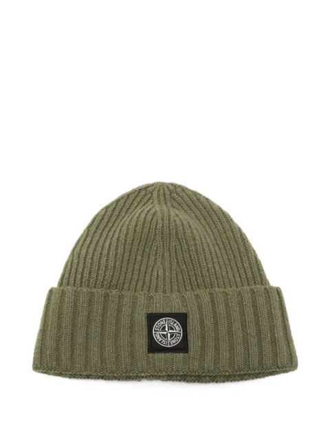 Stone Island Junior ribbed-knit logo-patch beanie hat
