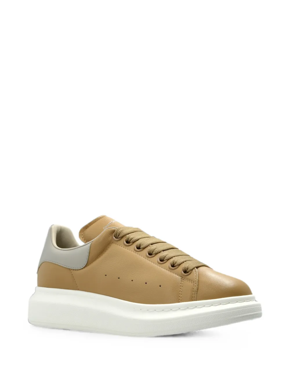 Alexander McQueen Oversized sports shoes Bruin