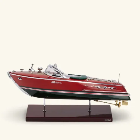 KIADE Riva Ariston model boat