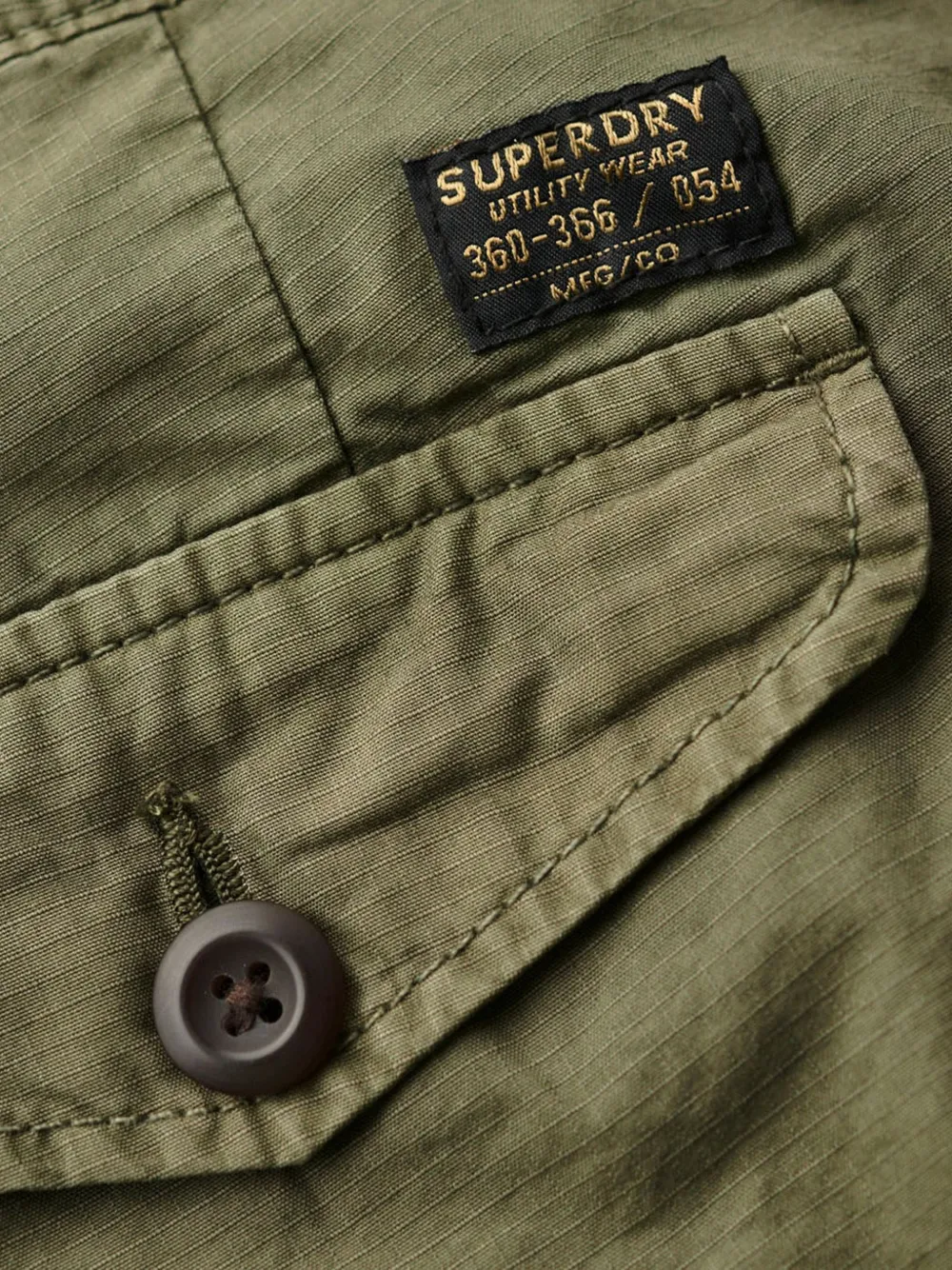 Superdry Parachute Light shorts Groen