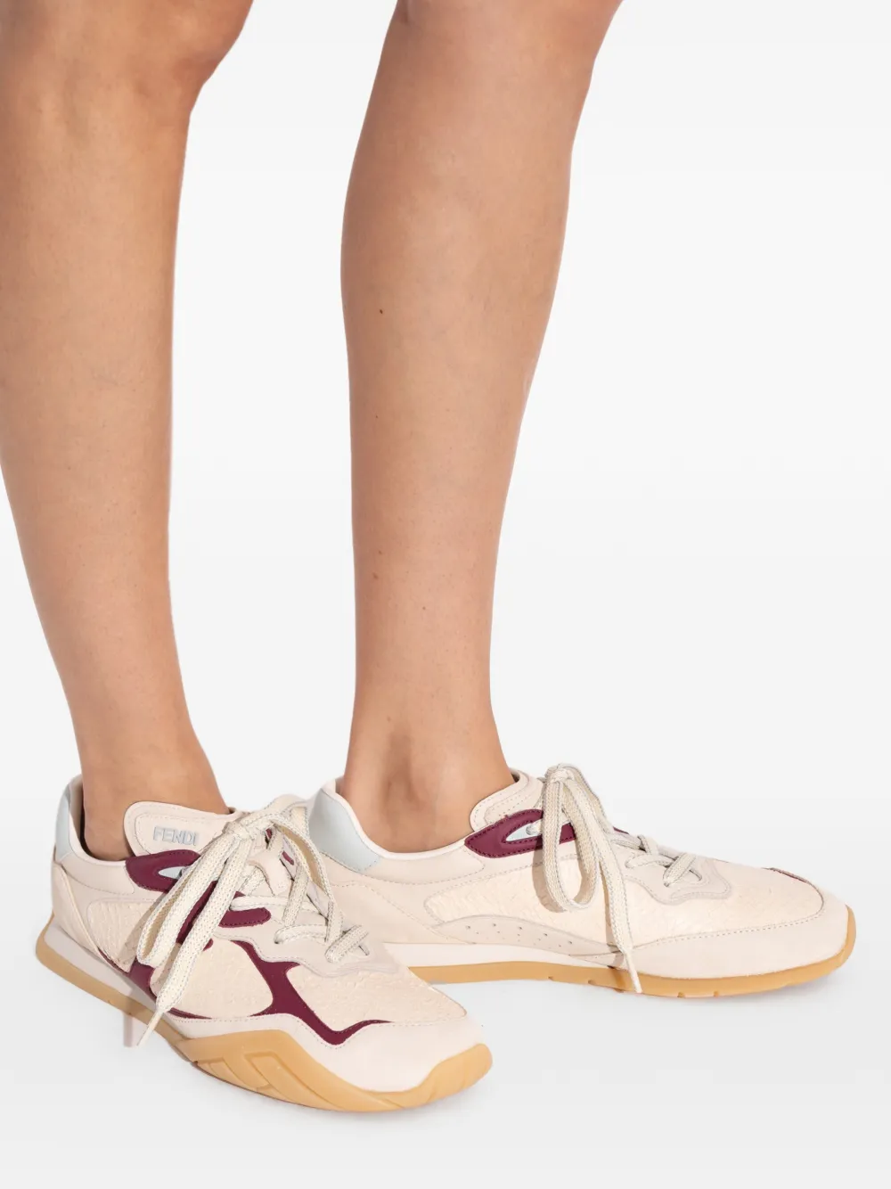 FENDI Wave Pulse low-top sneakers van wit zalmleer Beige