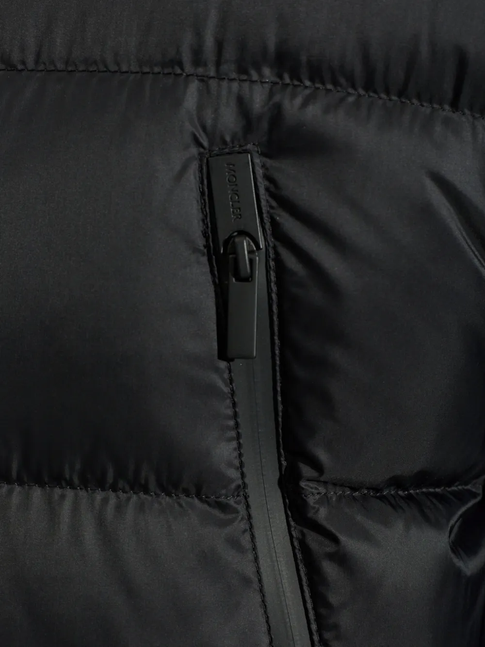 Moncler Wollen gewatteerd vest met rits Zwart