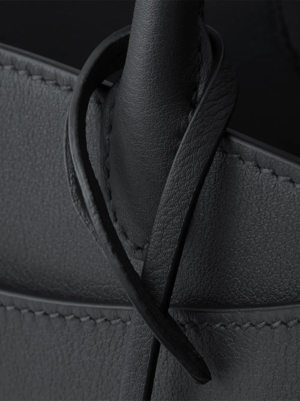Prada Grote Prelude leren handtas Zwart