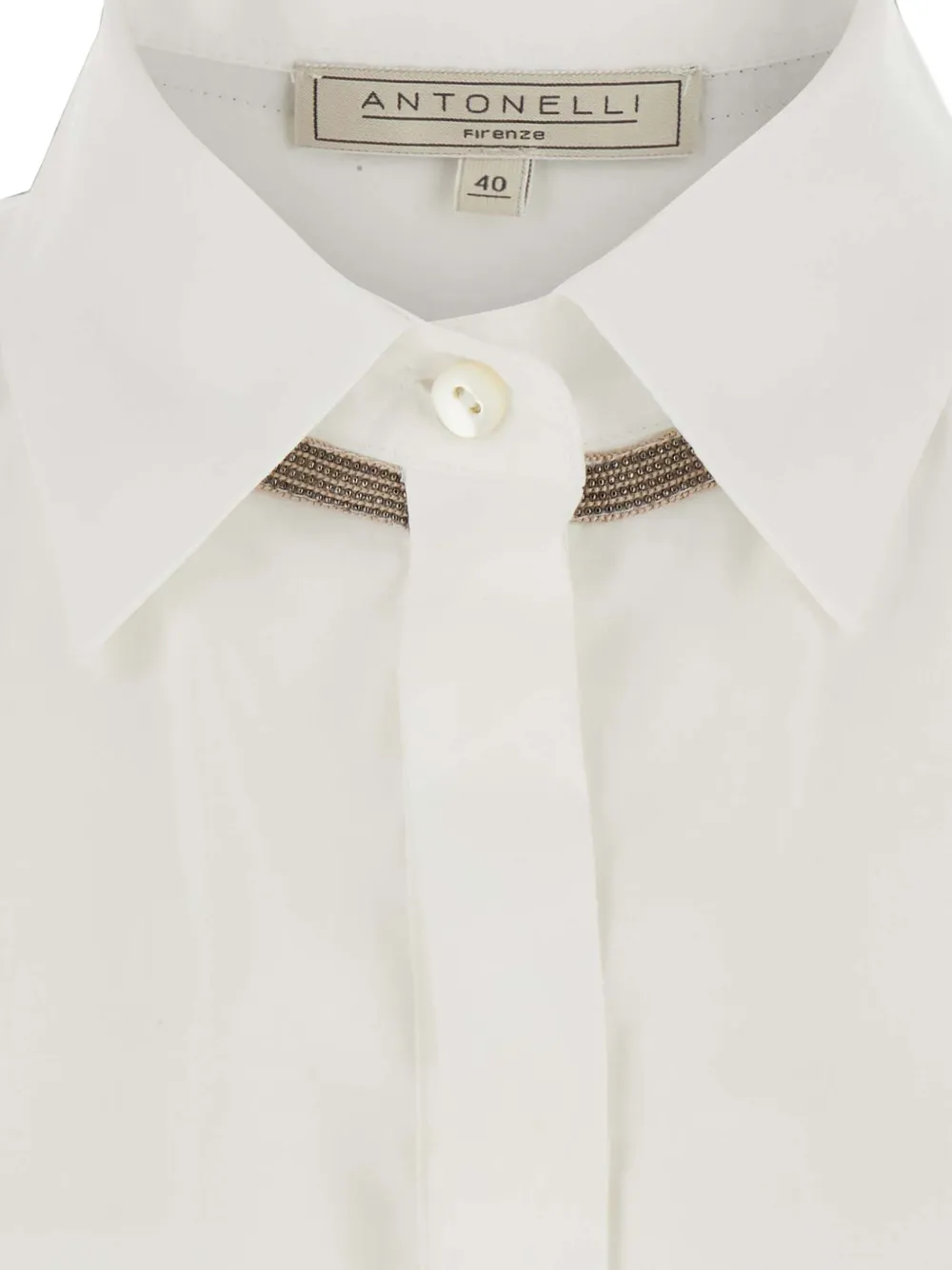 Antonelli Amaretto blouse met verborgen voorkant en knoopmanchetten Wit