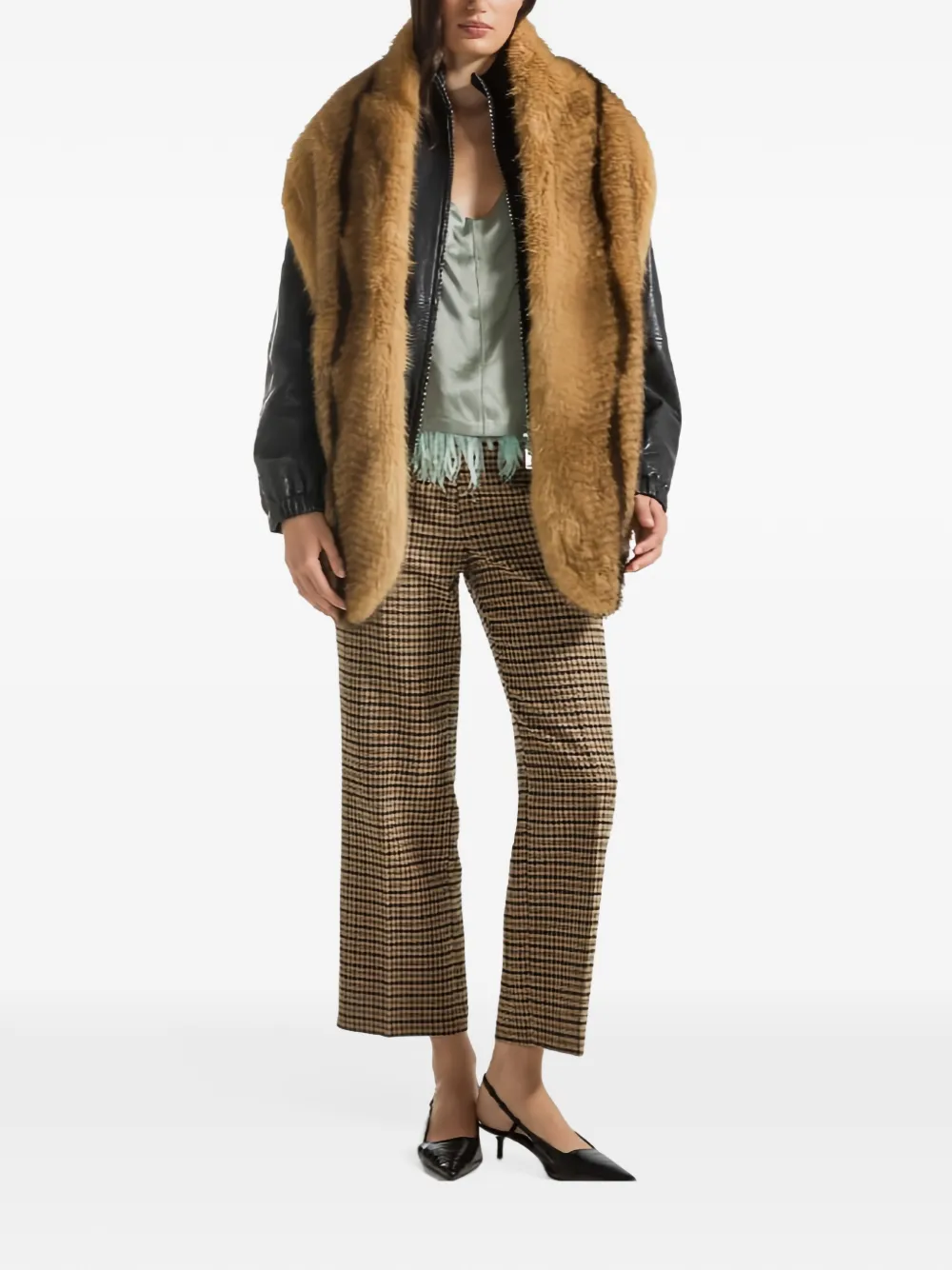 Seventy Stola van imitatiebont Beige