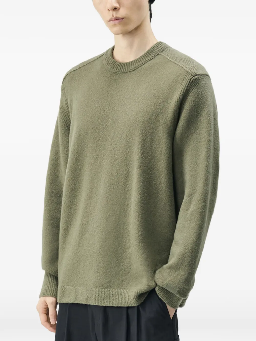 C.P. Company Metropolis Series bouclè extrafine merino crewneck logo sweater Groen