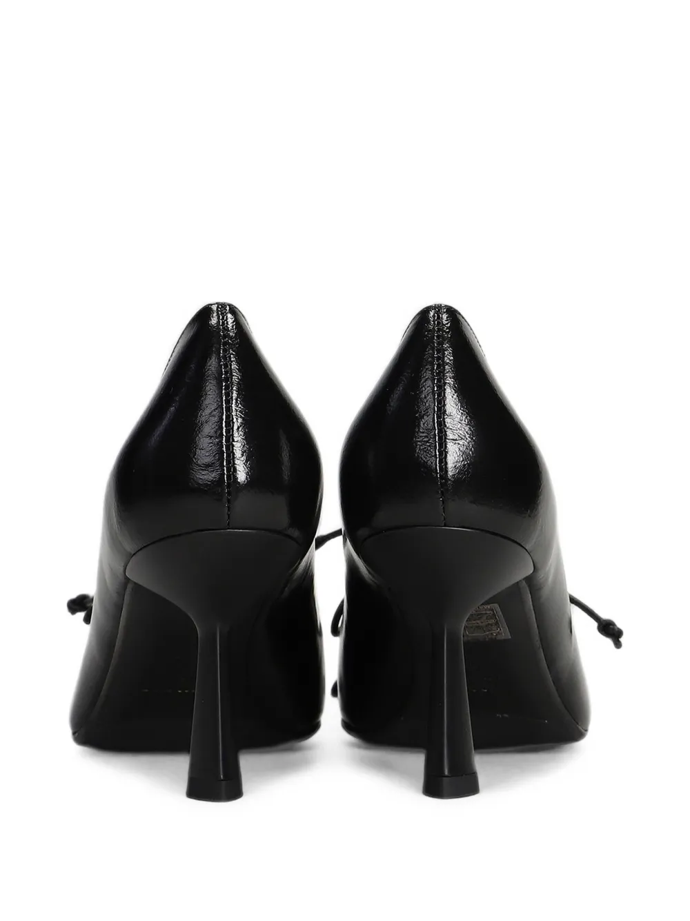 Chantal Pumps met puntige neus en veters Zwart