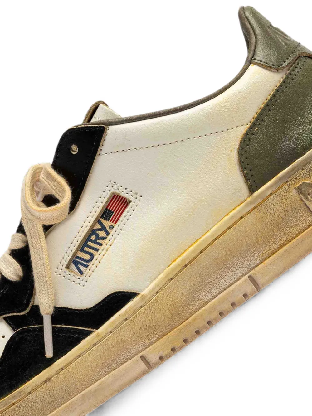 Autry Medalist Super Vintage leather sneakers Beige