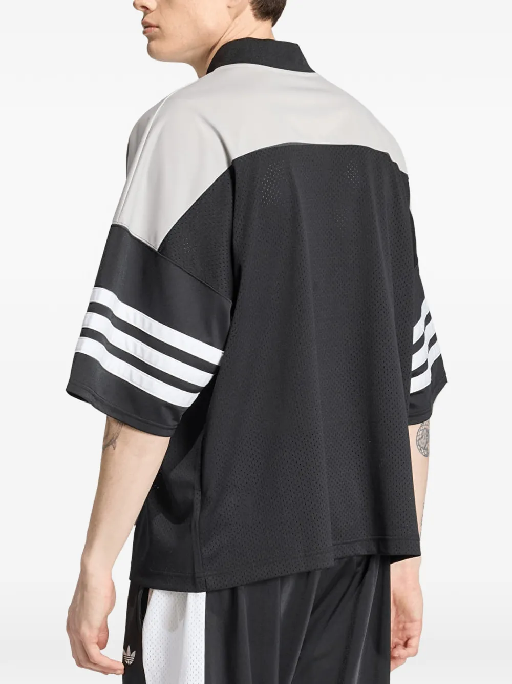 adidas mesh-panelled logo-print T-shirt Zwart