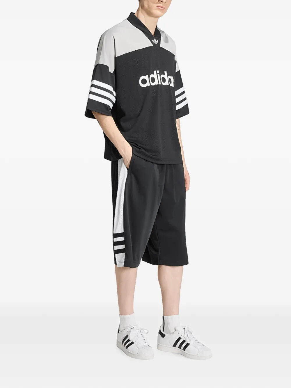 adidas mesh-panelled logo-print T-shirt Zwart