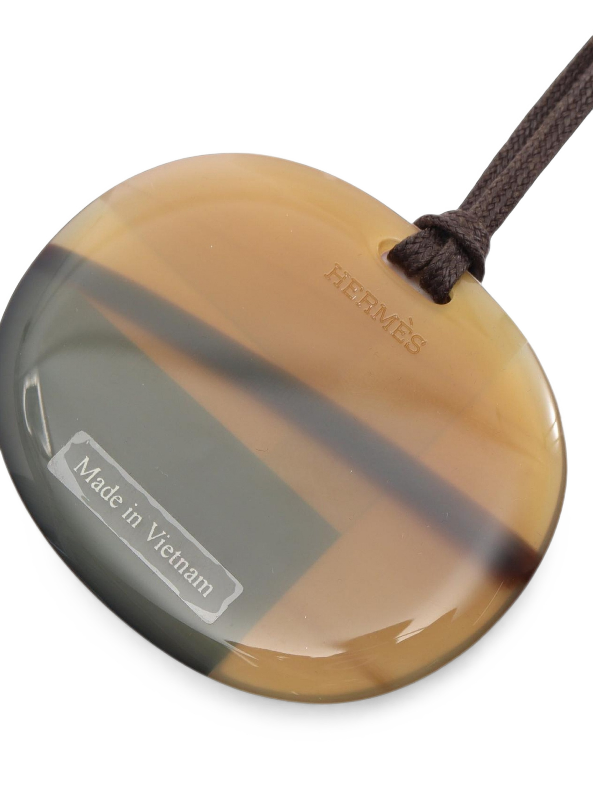 2010s engraved-logo necklace — Image 3