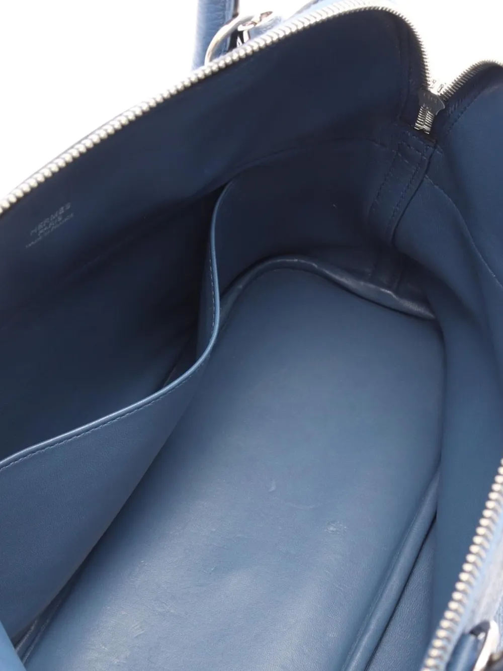 Hermès Pre-owned 2017 31 Bolide Handbag in Blue, view 3