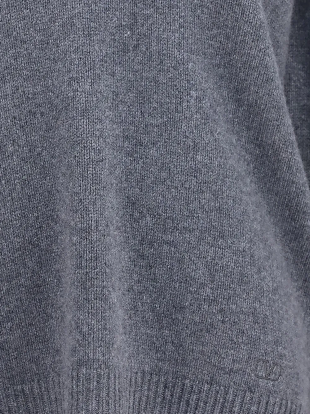 Valentino Garavani V-neck cashmere sweater Grijs