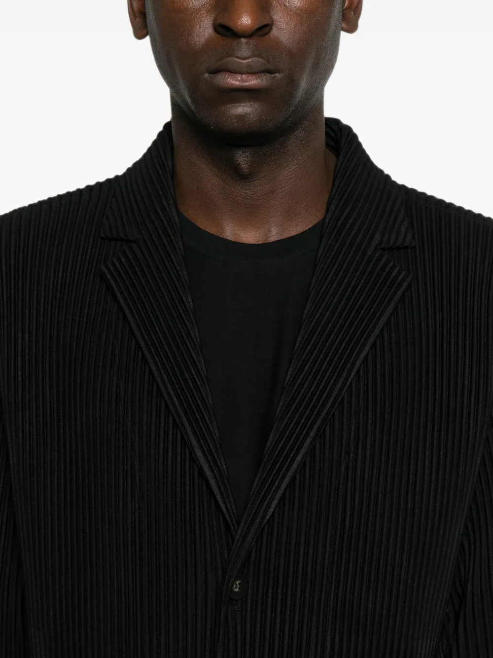 Homme Plissé Issey Miyake Geplooide blazer met gekerfde revers Zwart