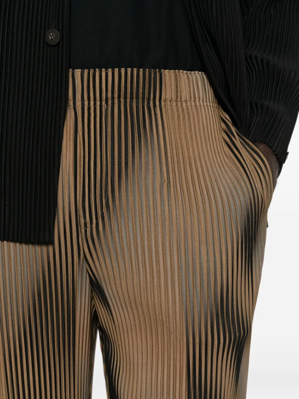 Homme Plissé Issey Miyake Cropped broek Bruin