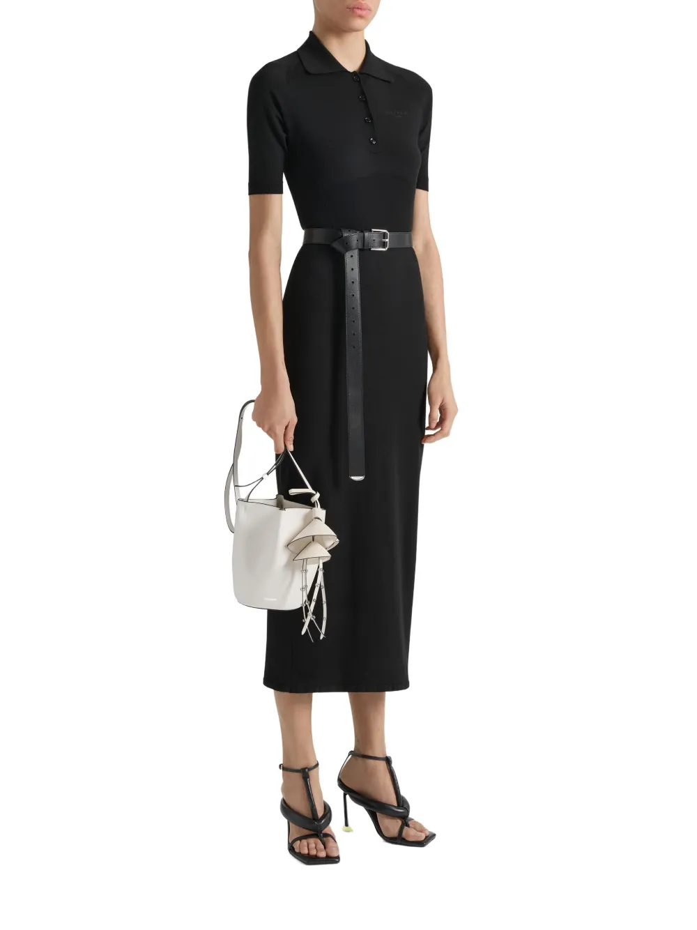 Givenchy Nano Snap bucket-tas van bewerkt leer Beige